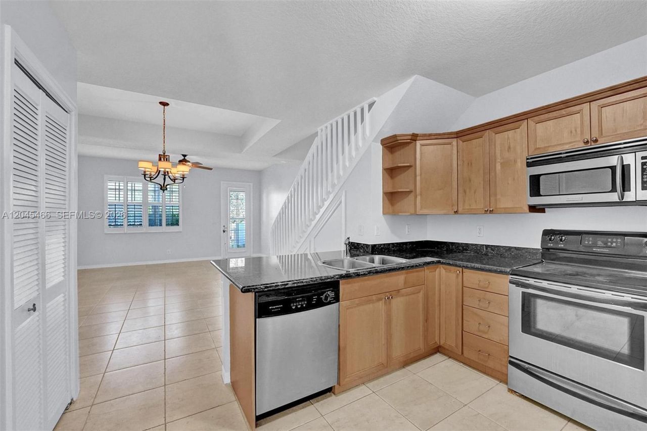 602 S Federal Hwy , Unit 12, Lake Worth, FL 33460 Photo