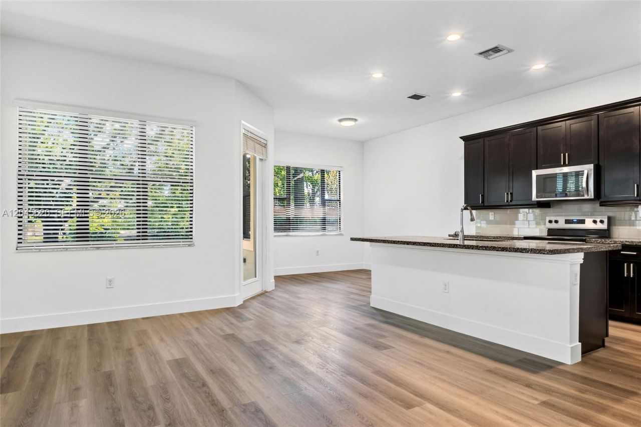 142 SW 127th Terrace , Plantation, FL 33325 Photo