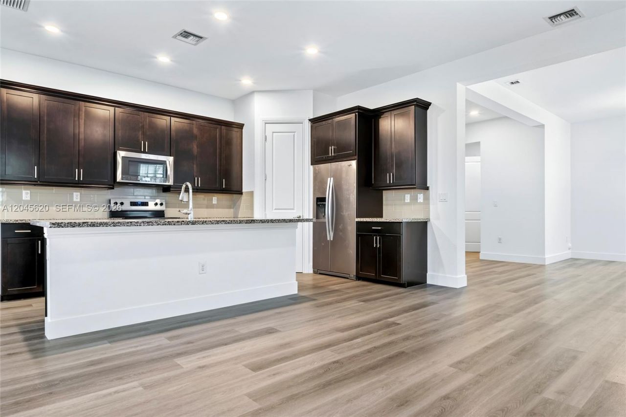 142 SW 127th Terrace , Plantation, FL 33325 Photo