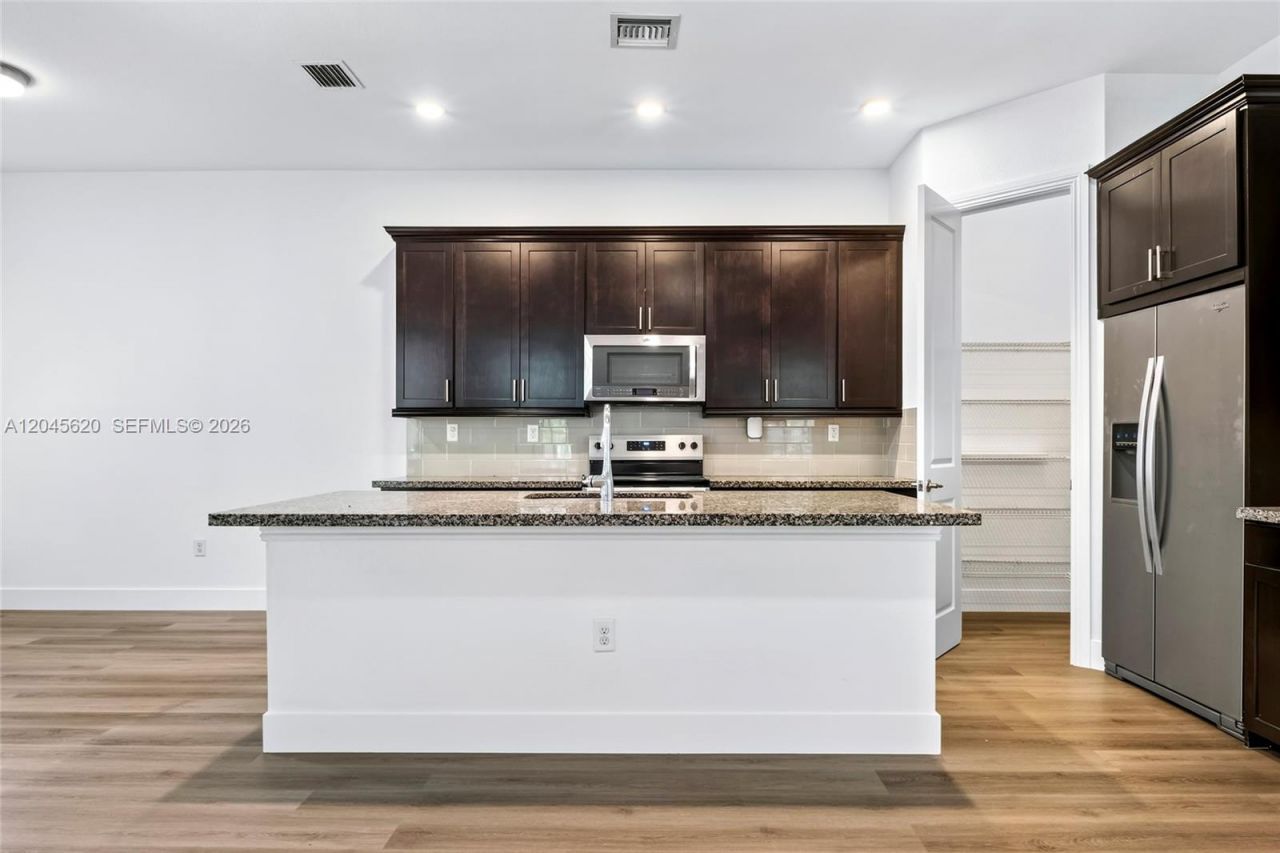 142 SW 127th Terrace , Plantation, FL 33325 Photo
