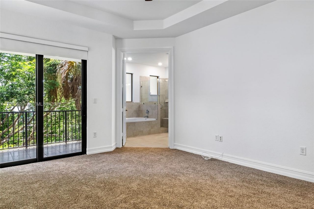 142 SW 127th Terrace , Plantation, FL 33325 Photo