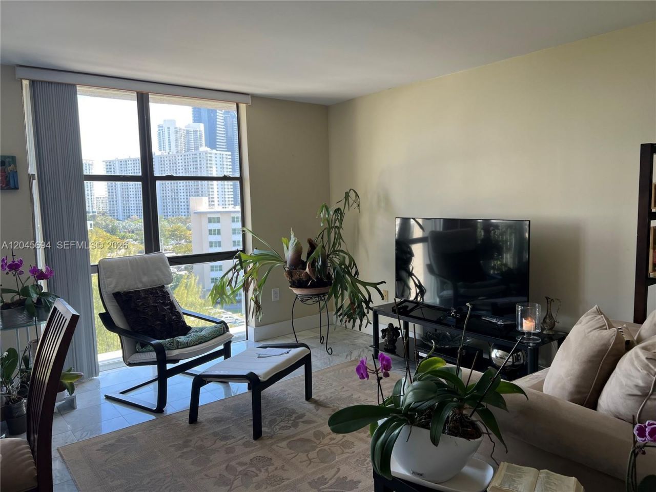 17600 N Bay Rd , Unit N902, Sunny Isles Beach, FL 33160 Photo