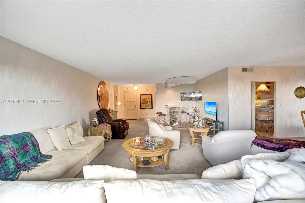 9801 Collins Ave , Unit 8S, Bal Harbour, FL 33154 Photo