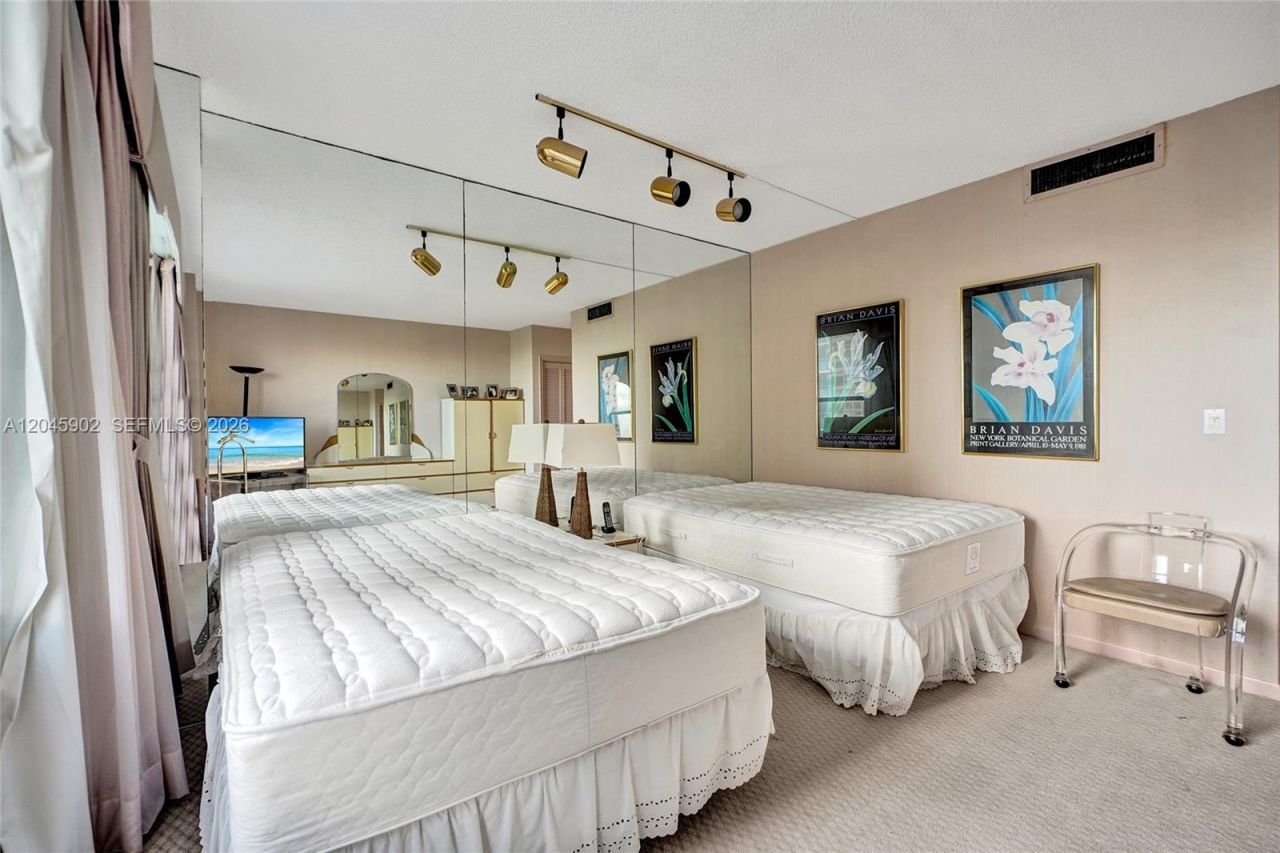 9801 Collins Ave , Unit 8S, Bal Harbour, FL 33154 Photo