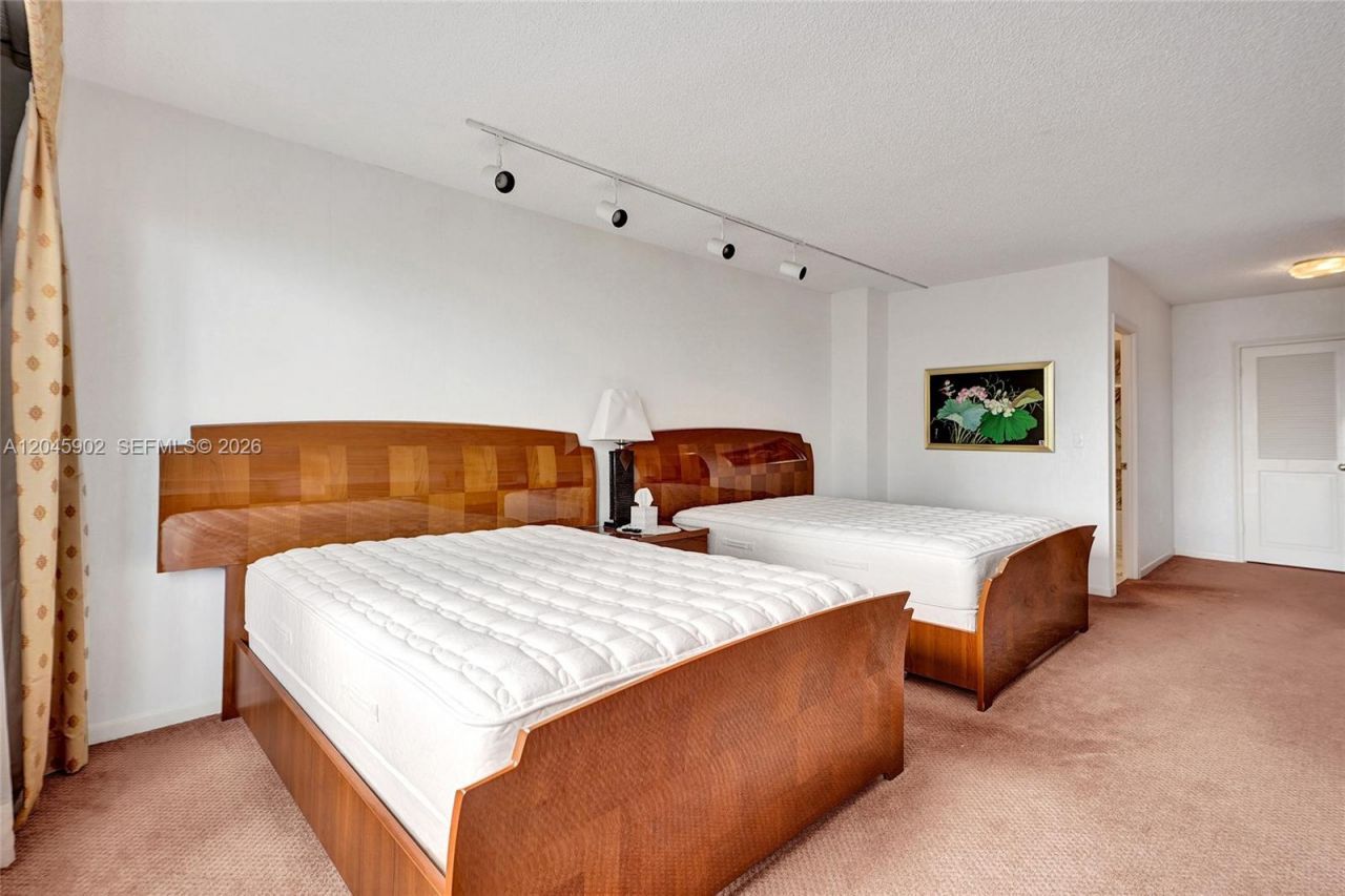 9801 Collins Ave , Unit 8S, Bal Harbour, FL 33154 Photo
