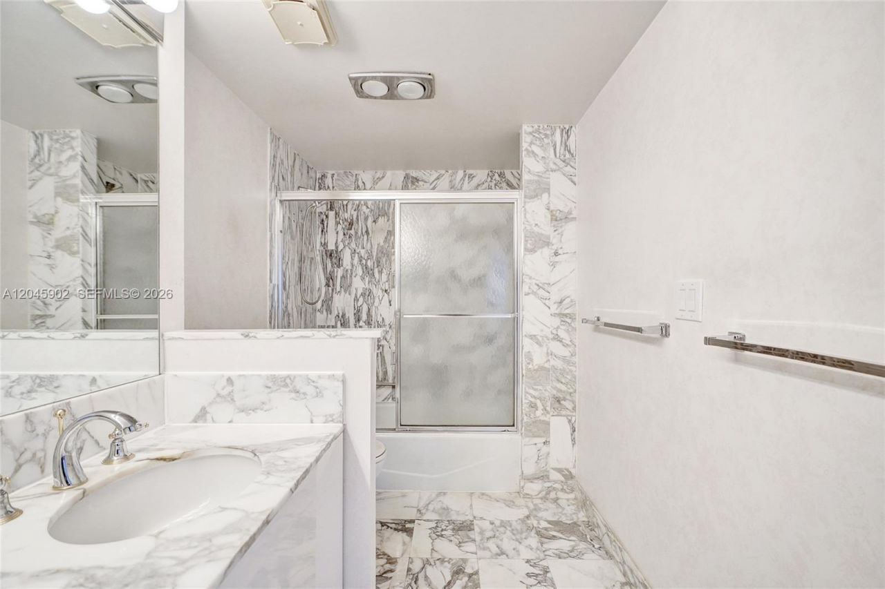 9801 Collins Ave , Unit 8S, Bal Harbour, FL 33154 Photo