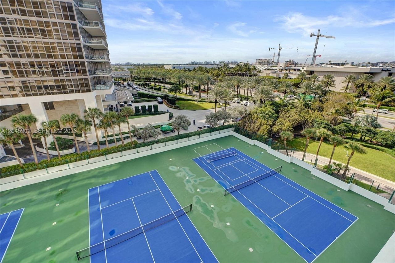 9801 Collins Ave , Unit 8S, Bal Harbour, FL 33154 Photo