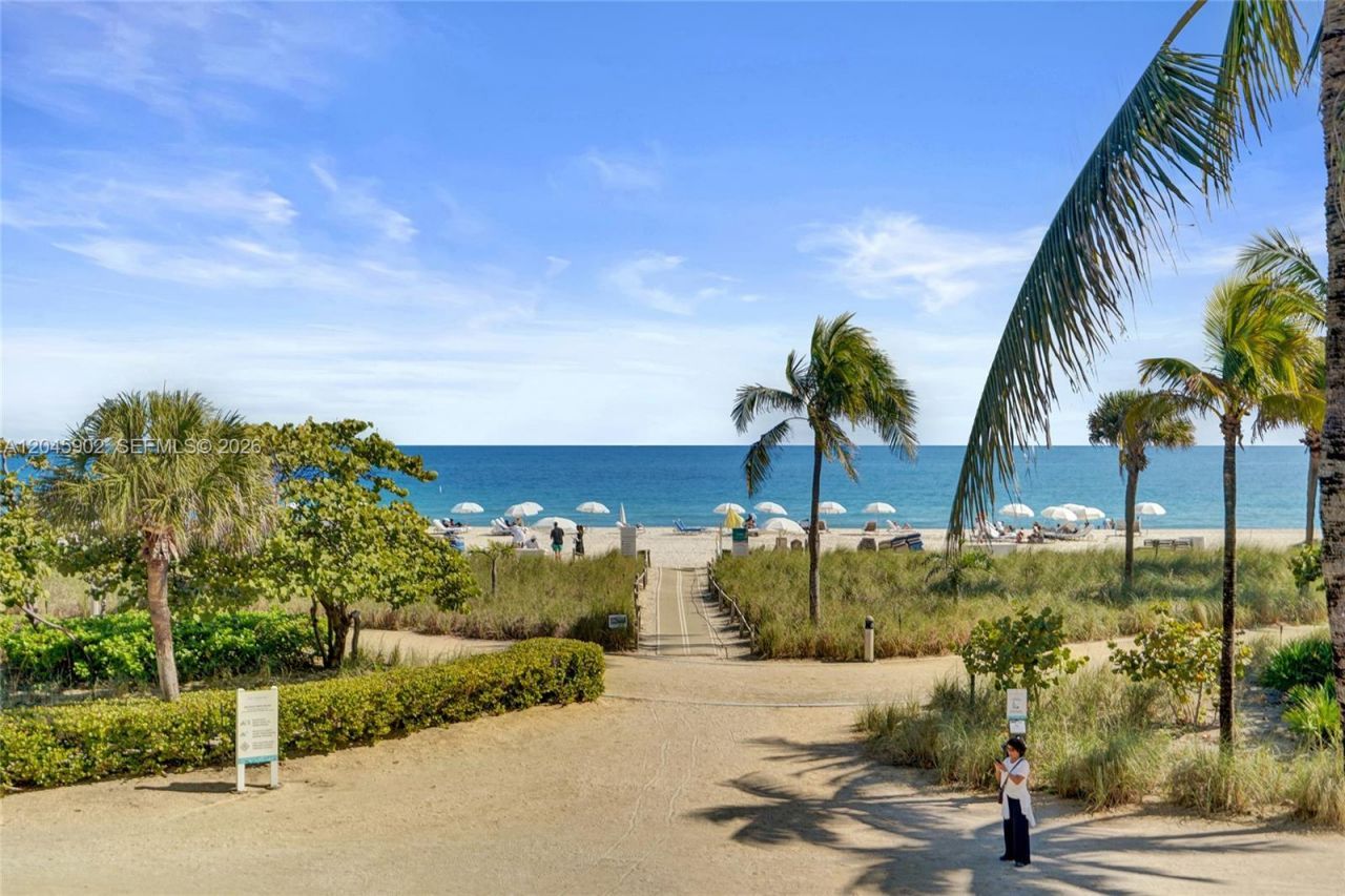 9801 Collins Ave , Unit 8S, Bal Harbour, FL 33154 Photo