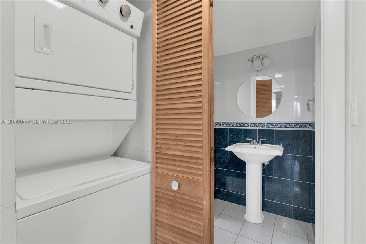 1121 SW 122nd Ave , Unit 412-2, Miami, FL 33184 Photo
