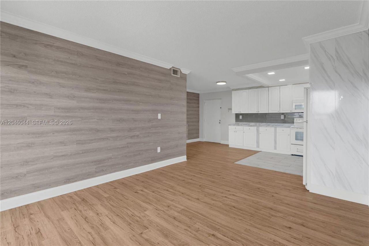 1121 SW 122nd Ave , Unit 412-2, Miami, FL 33184 Photo