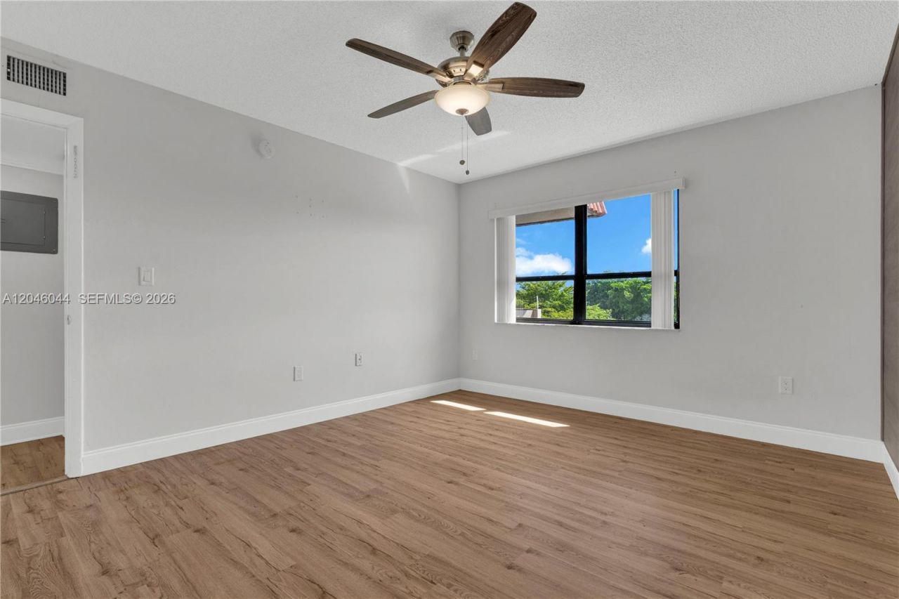 1121 SW 122nd Ave , Unit 412-2, Miami, FL 33184 Photo