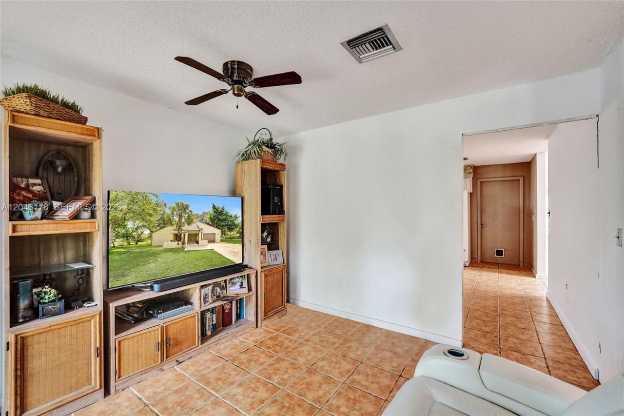 9120 SW 49th St, Cooper City, FL 33328 Photo