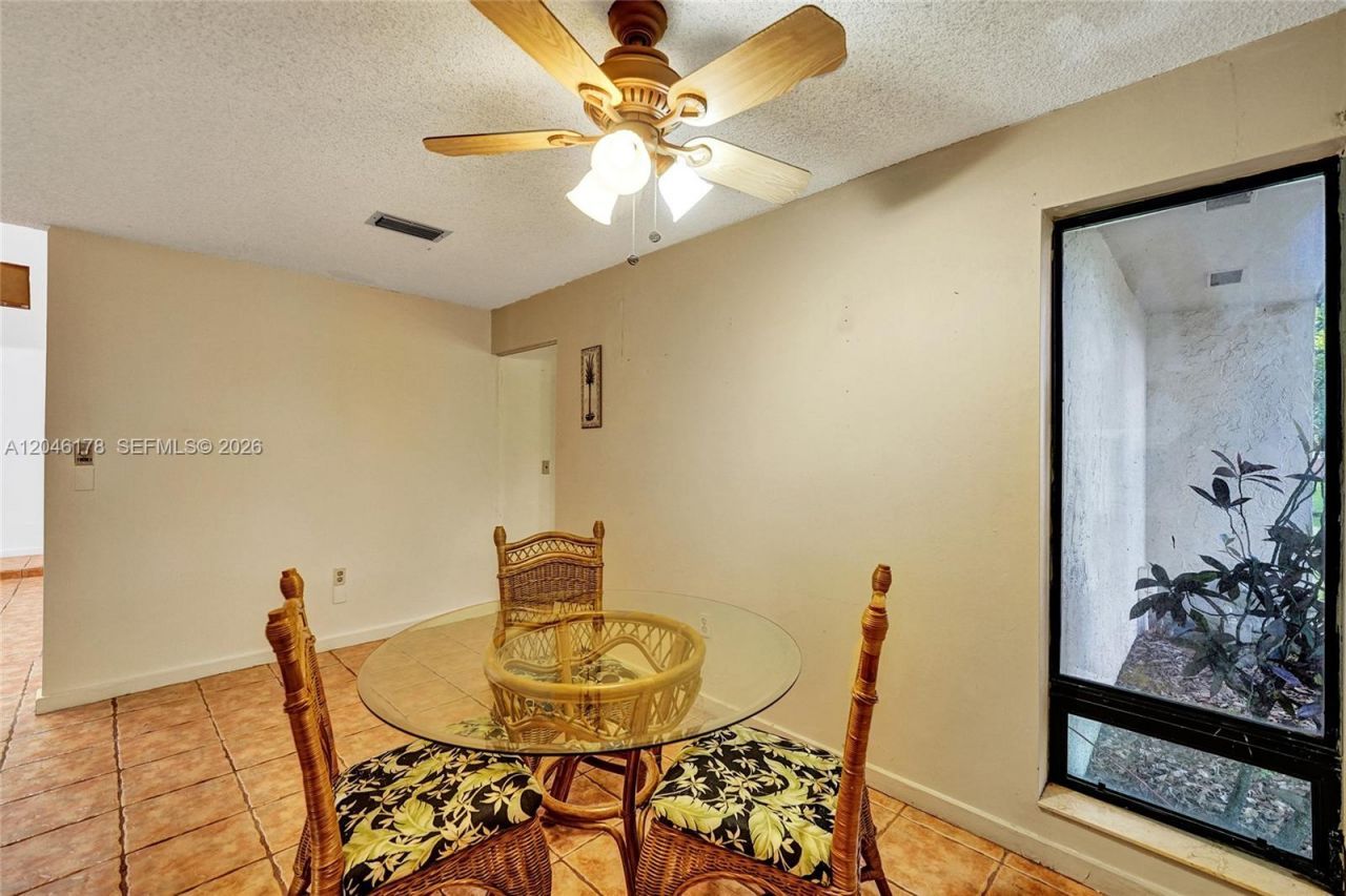 9120 SW 49th St, Cooper City, FL 33328 Photo