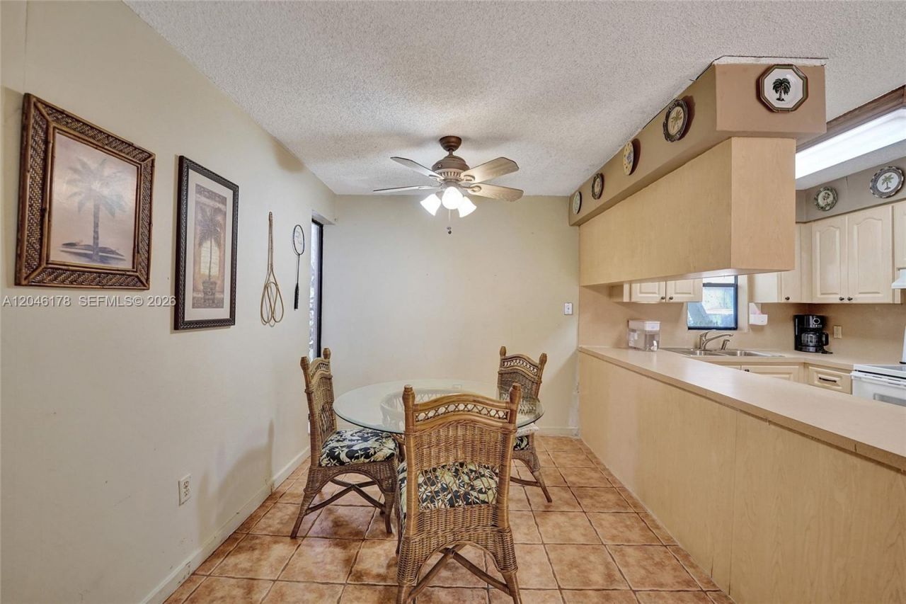 9120 SW 49th St, Cooper City, FL 33328 Photo