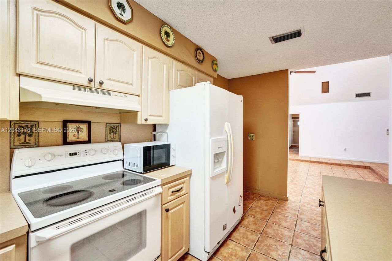 9120 SW 49th St, Cooper City, FL 33328 Photo
