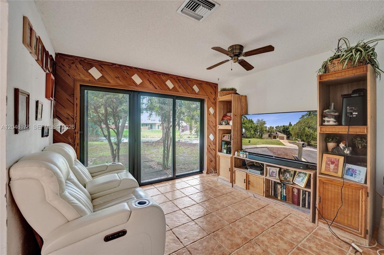 9120 SW 49th St, Cooper City, FL 33328 Photo