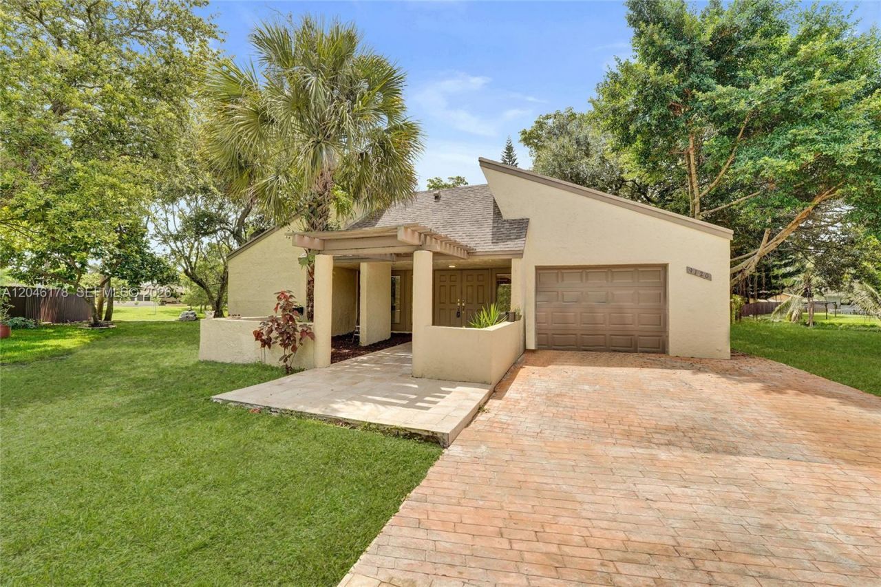 9120 SW 49th St, Cooper City, FL 33328 Photo