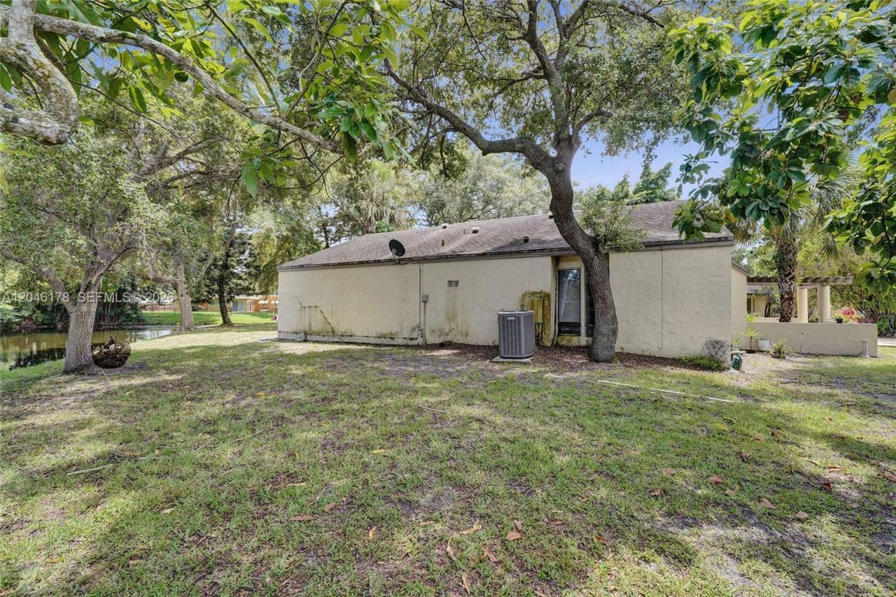 9120 SW 49th St, Cooper City, FL 33328 Photo