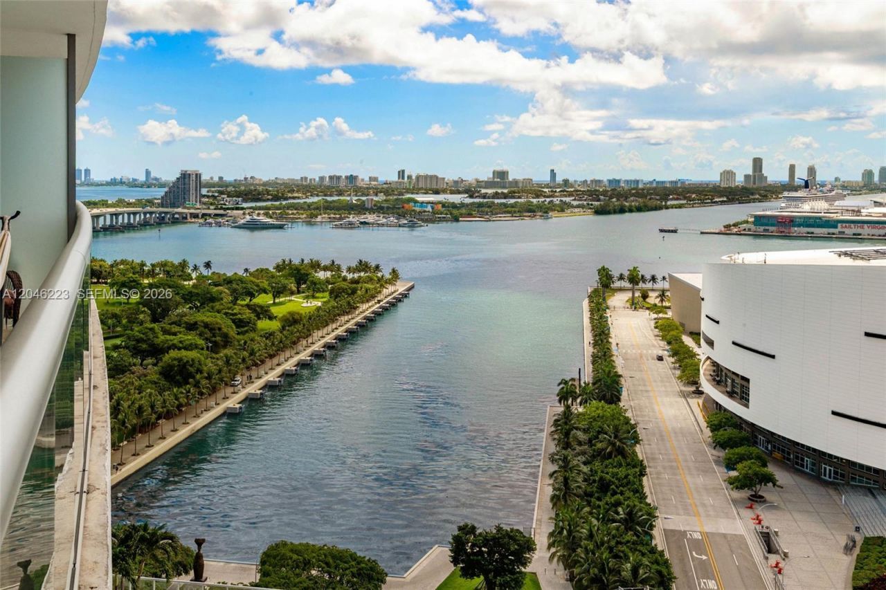 888 Biscayne Blvd, Unit 2002, Miami, FL 33132 Photo