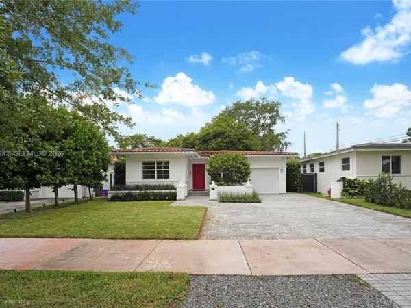 1556 Catalonia Ave , Coral Gables, FL 33134