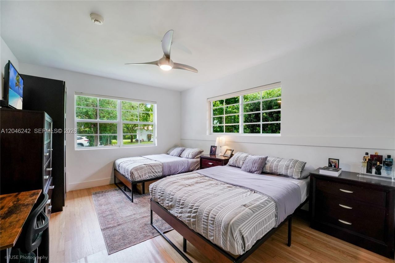 1556 Catalonia Ave , Coral Gables, FL 33134 Photo