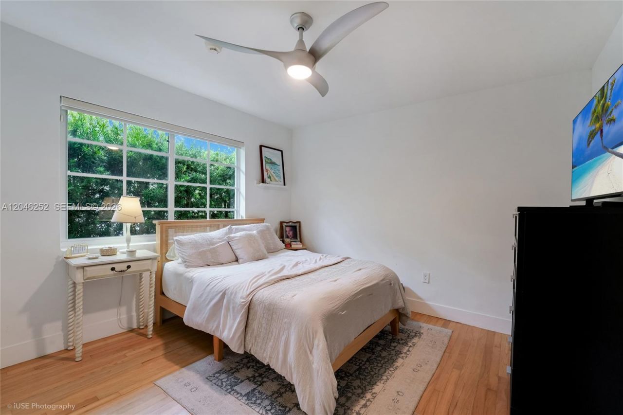 1556 Catalonia Ave , Coral Gables, FL 33134 Photo