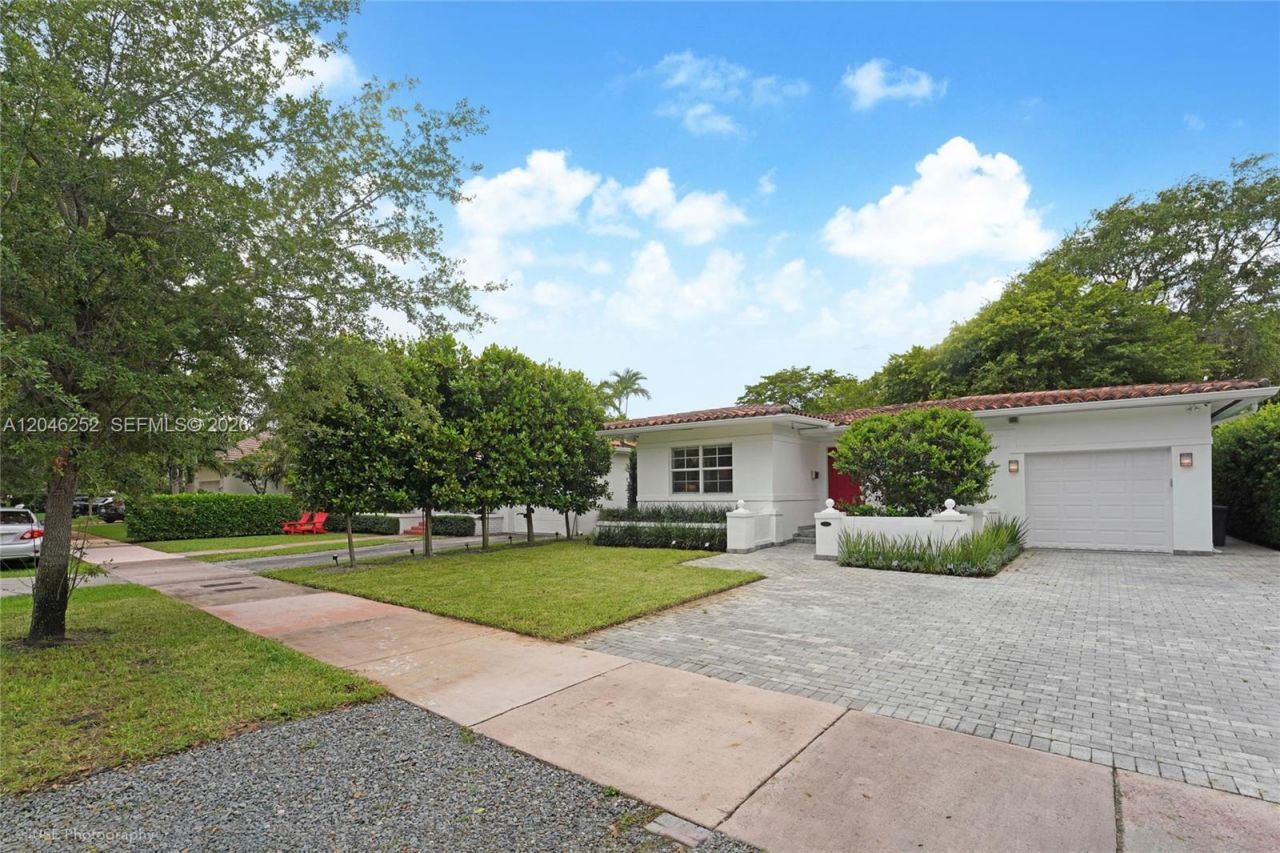 1556 Catalonia Ave , Coral Gables, FL 33134 Photo