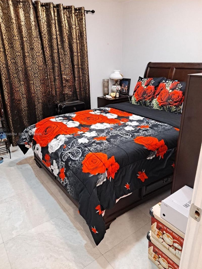 8814 NW 109th Ter , Hialeah Gardens, FL 33018 Photo