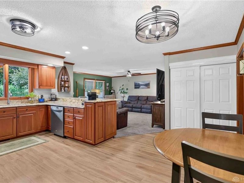 120 Village Green Drive, Sidney, OH 45365 Photo 12