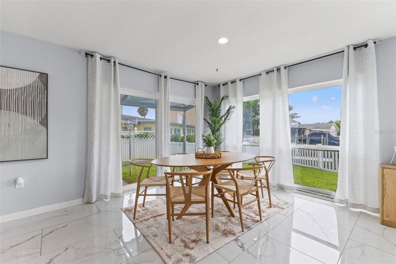 4000 14th Way Ne, Saint Petersburg, FL 33703 Photo