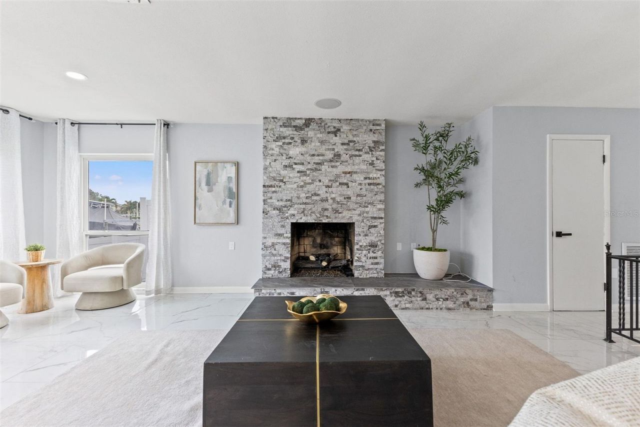 4000 14th Way Ne, Saint Petersburg, FL 33703 Photo