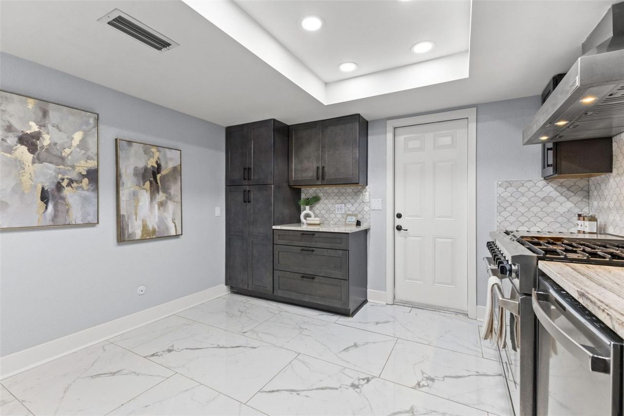 4000 14th Way Ne, Saint Petersburg, FL 33703 Photo