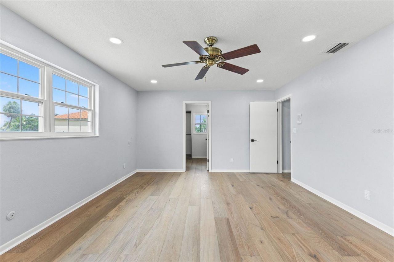 4000 14th Way Ne, Saint Petersburg, FL 33703 Photo