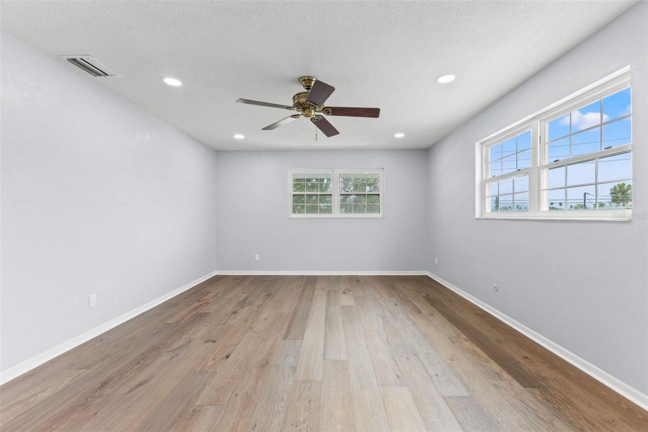 4000 14th Way Ne, Saint Petersburg, FL 33703 Photo