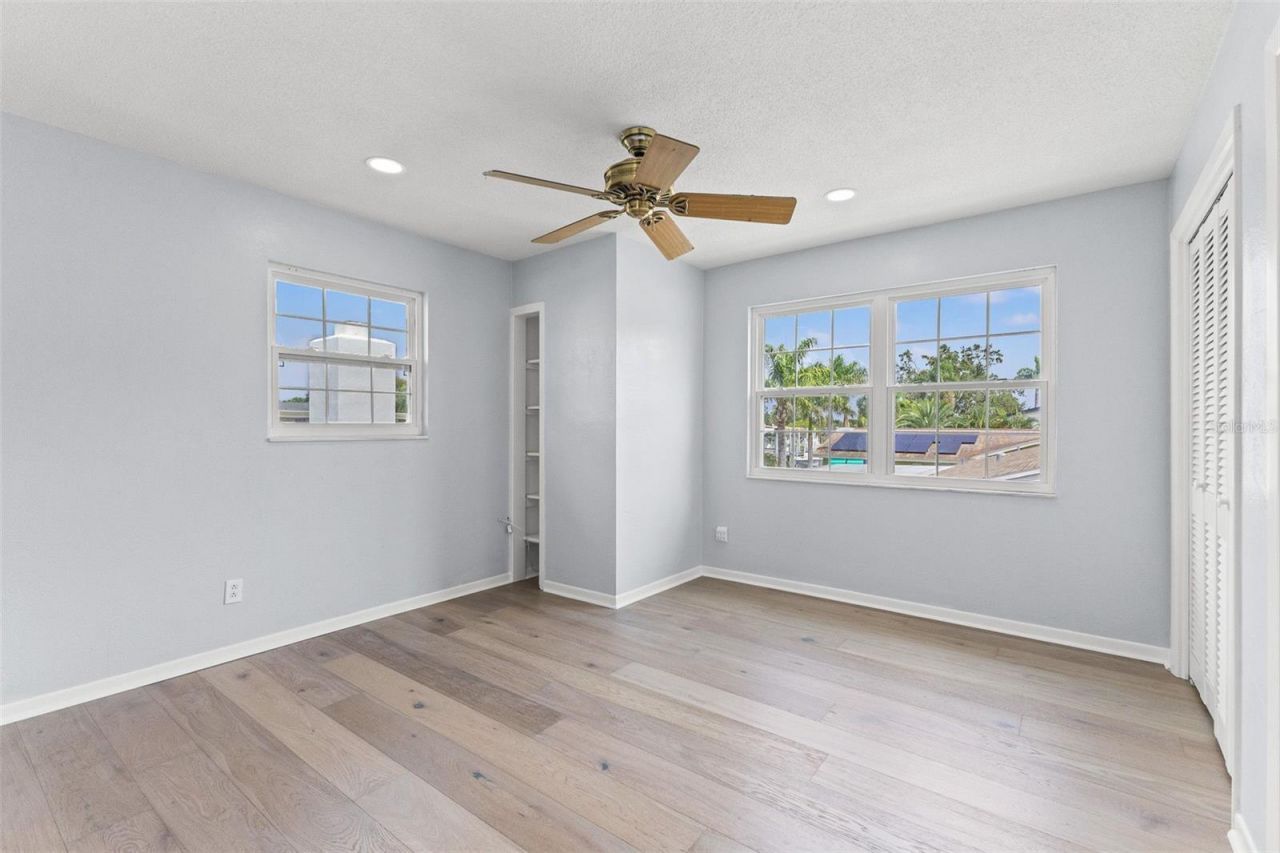4000 14th Way Ne, Saint Petersburg, FL 33703 Photo