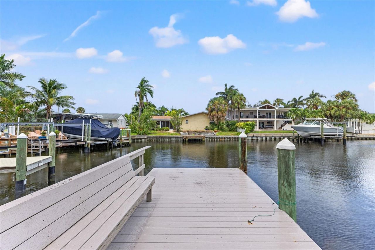4000 14th Way Ne, Saint Petersburg, FL 33703 Photo