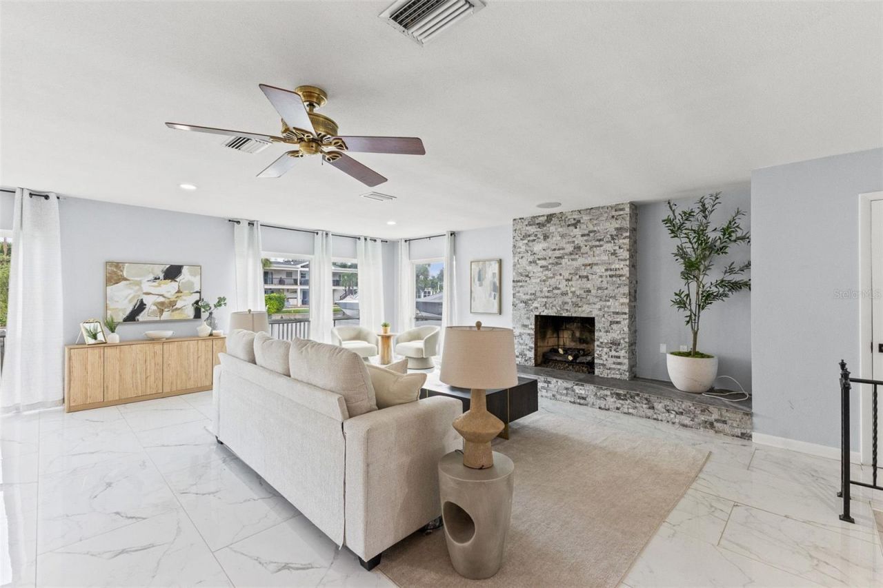 4000 14th Way Ne, Saint Petersburg, FL 33703 Photo
