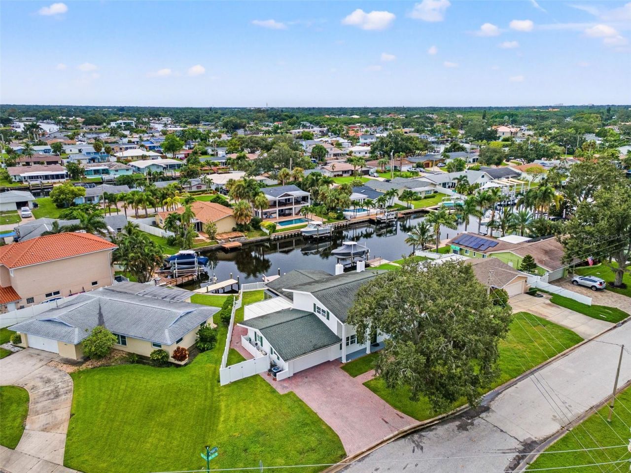 4000 14th Way Ne, Saint Petersburg, FL 33703 Photo