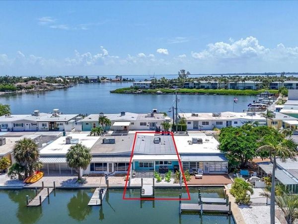 18 SEASIDE COURT , HOLMES BEACH, FL 34217