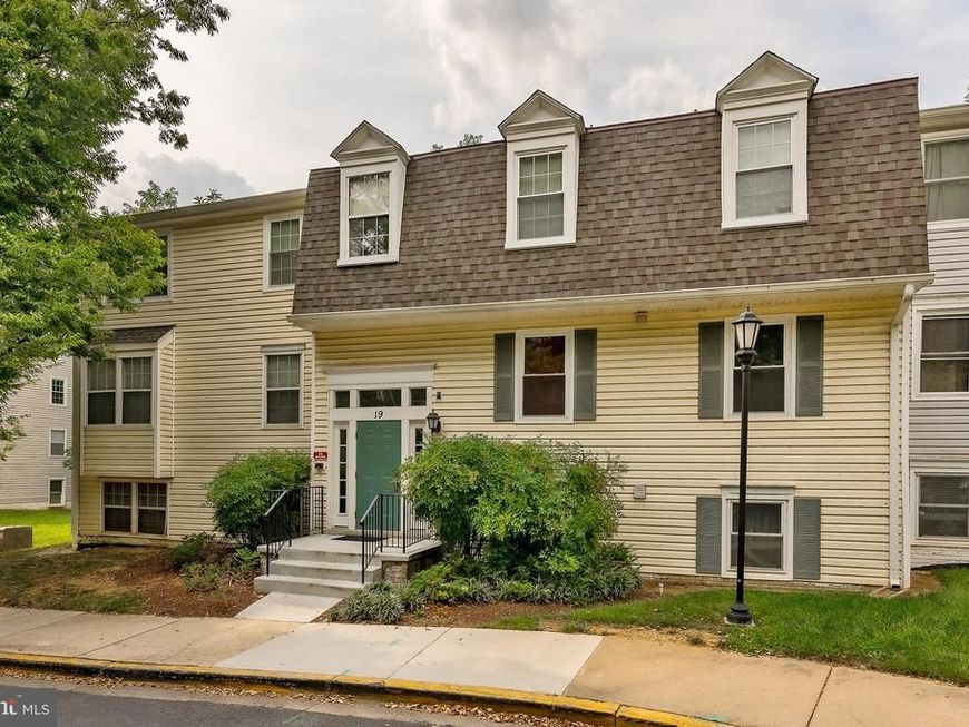 19 Pickering Court, Unit 1, Germantown, MD 20874 Main Photo