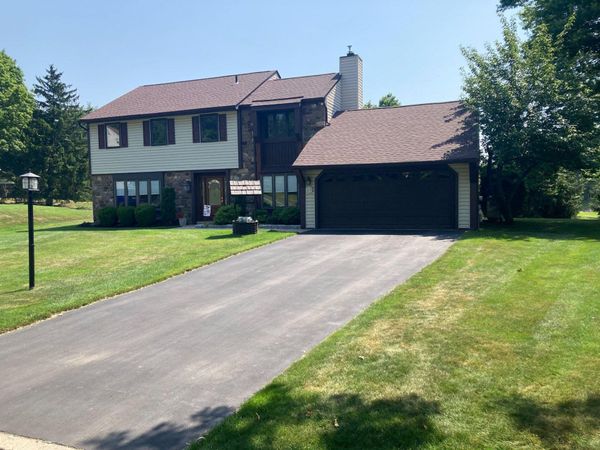 20 AVERSTONE COURT , SOUTHAMPTON, PA 18966