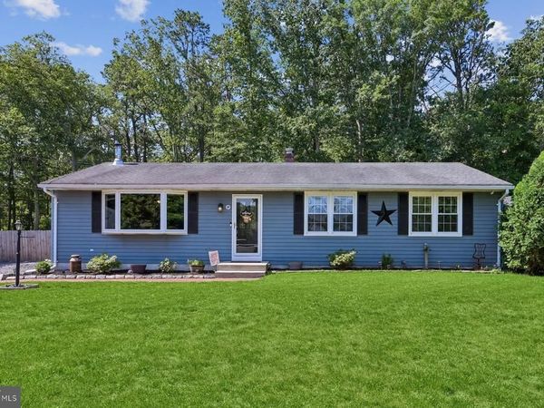 9 DAKOTA TRAIL, BROWNS MILLS, NJ 08015