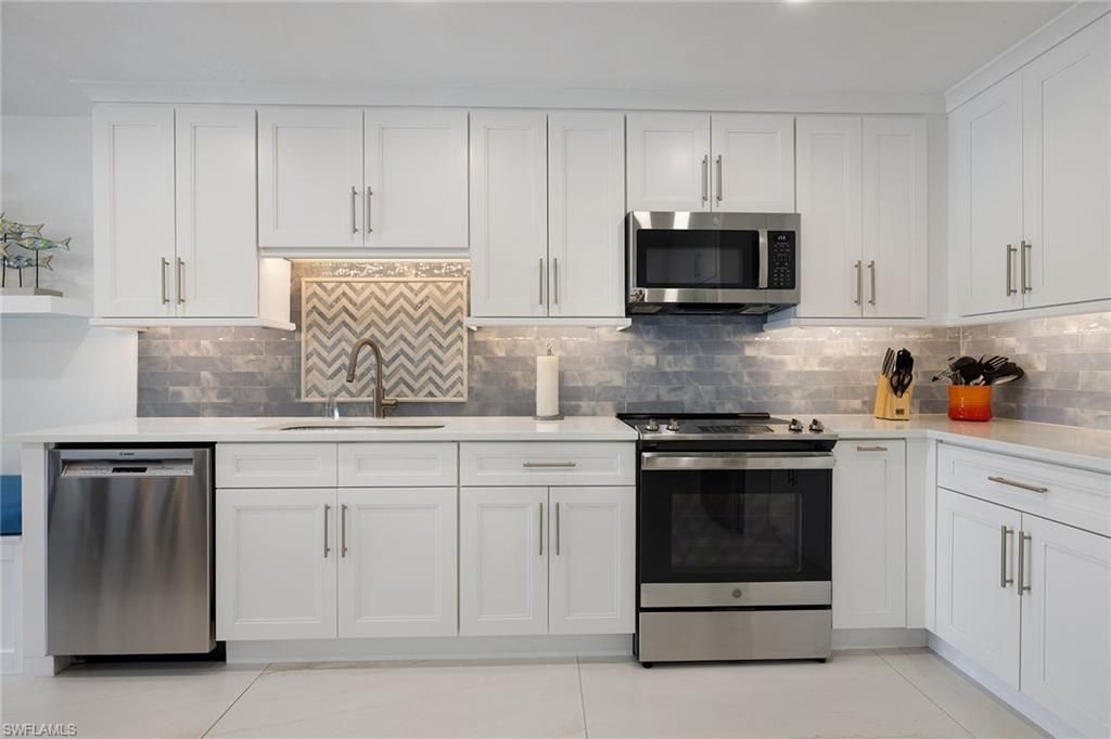 28432 Highgate Dr, Bonita Springs, FL 34135 Photo