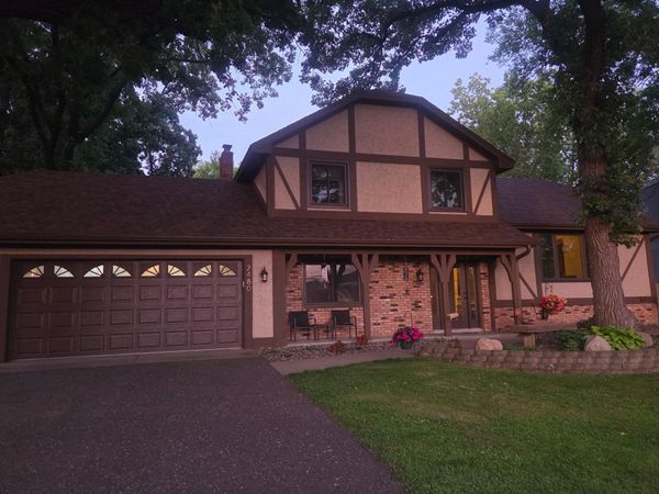 2480 Ariel Street N, North Saint Paul, MN 55109