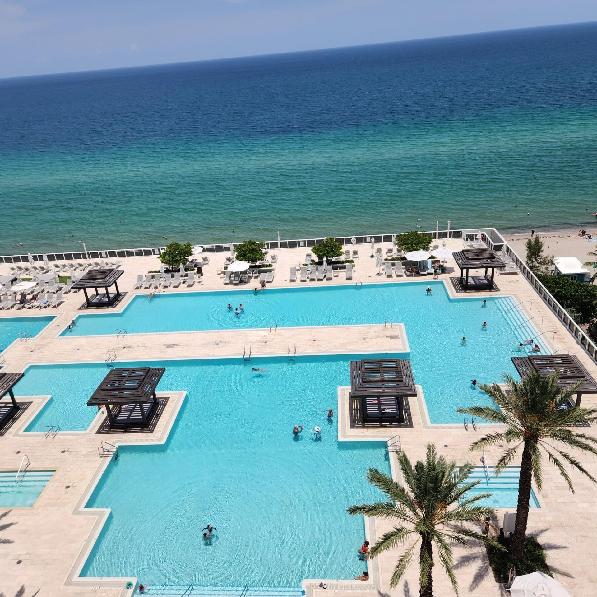 1830 S Ocean Drive, Unit 5111, Hallandale, FL 33009 Photo