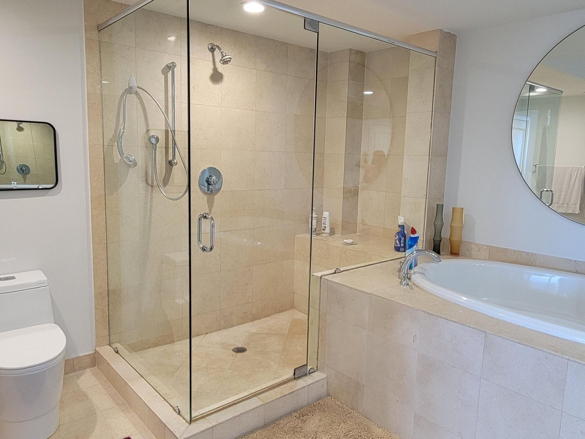 1830 S Ocean Drive, Unit 5111, Hallandale, FL 33009 Photo