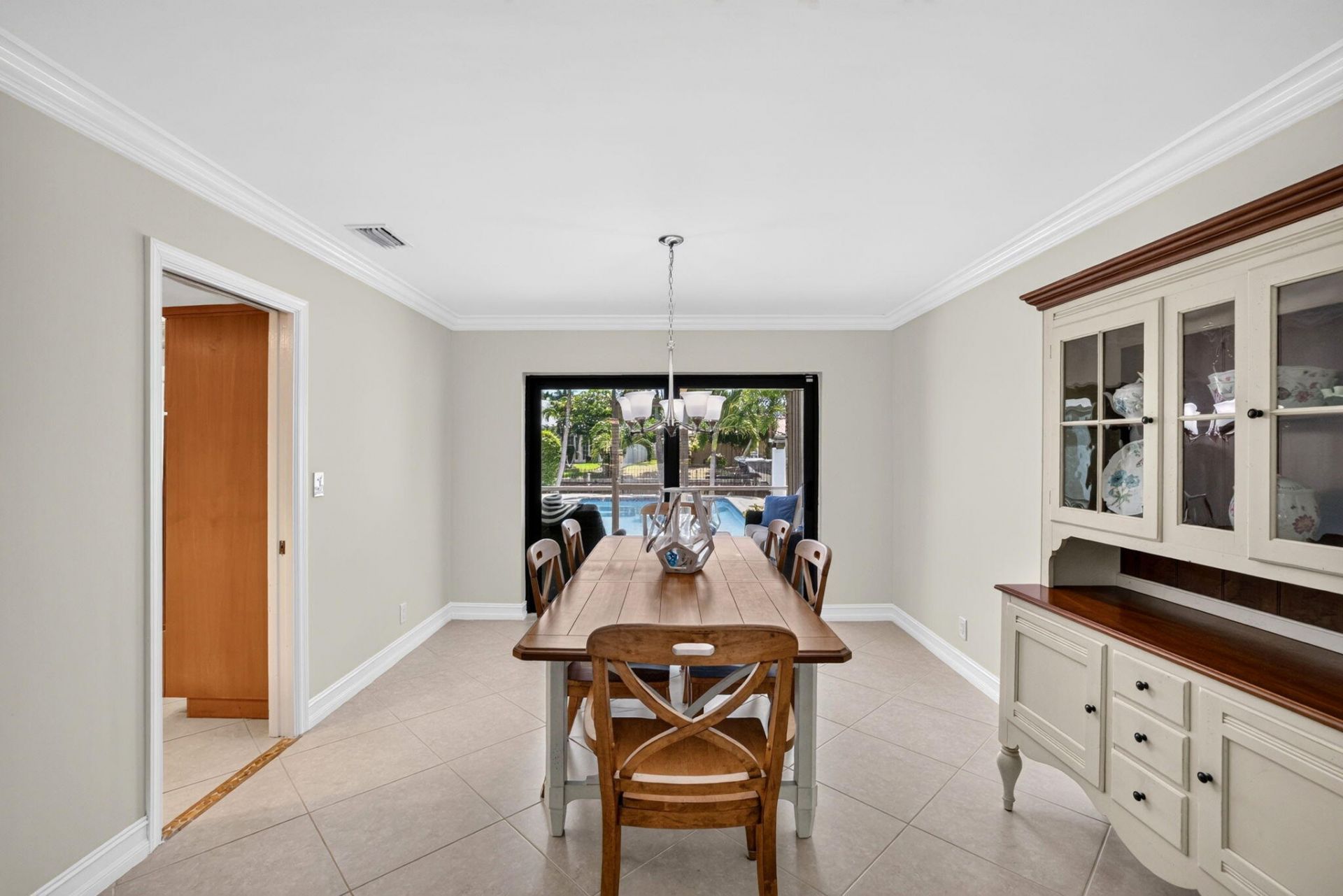 5570 NE 26th Avenue, Fort Lauderdale, FL 33308 Photo