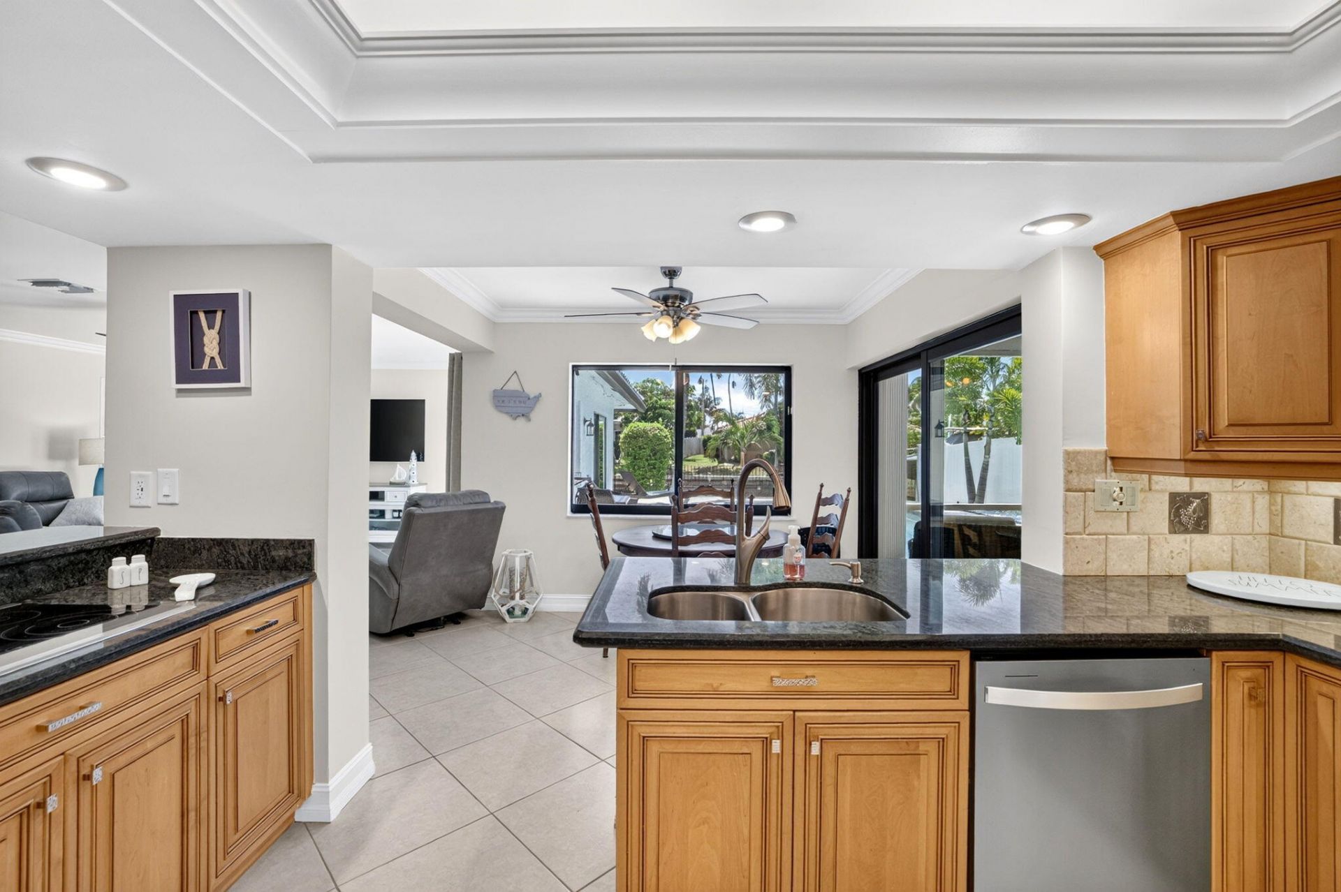 5570 NE 26th Avenue, Fort Lauderdale, FL 33308 Photo