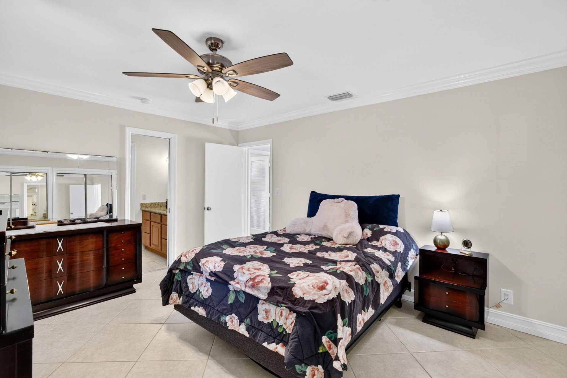5570 NE 26th Avenue, Fort Lauderdale, FL 33308 Photo