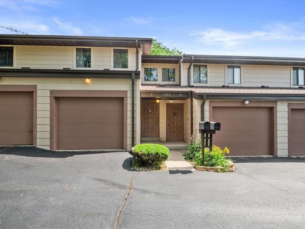 306 Sheffield Rd, Unit 3, Waukesha, WI 53186